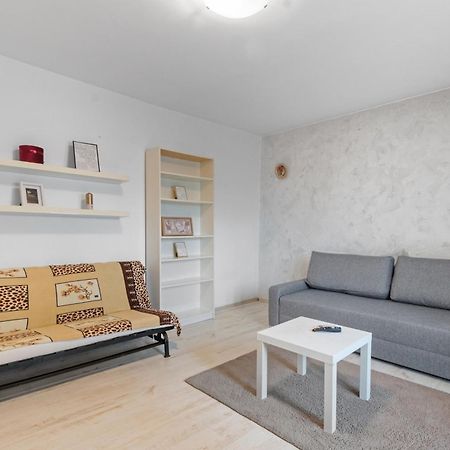 Dristor Large And Cozy Apartment Bukarest Eksteriør billede