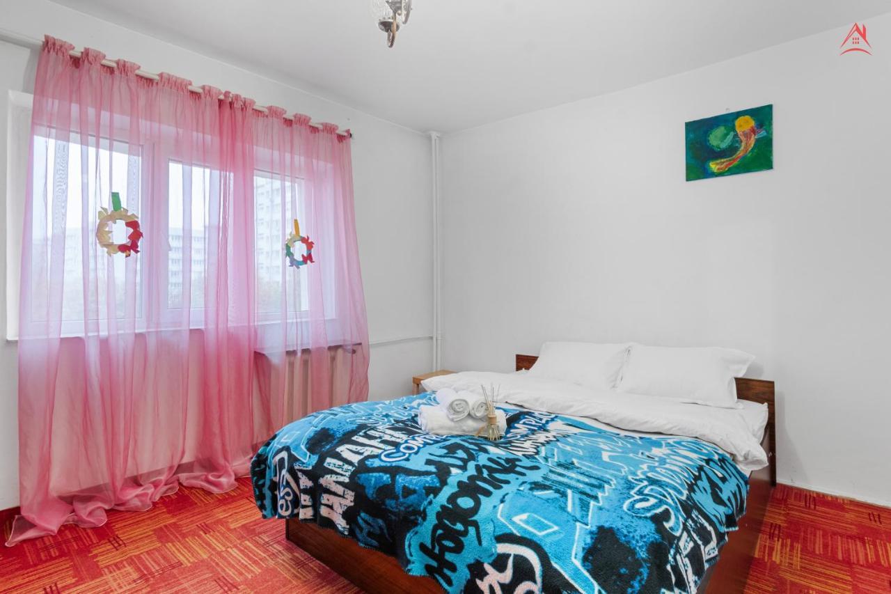 Dristor Large And Cozy Apartment Bukarest Eksteriør billede