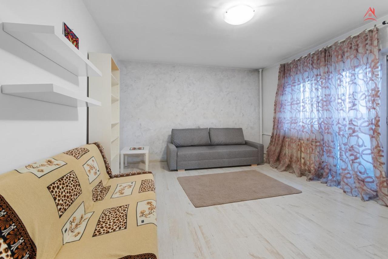 Dristor Large And Cozy Apartment Bukarest Eksteriør billede